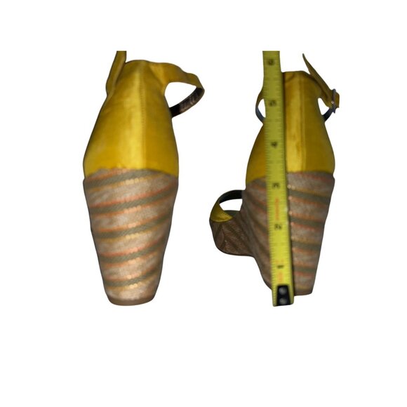 FERGALICIOUS Yellow Sandals Flutter Peep-Toe Espadrille Wedge Ankle Strap 7.5 - Picture 10 of 13